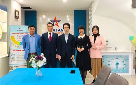 ĐẠI DIỆN KINH DOANH TẬP ĐOÀN IMPART INTERNATIONAL ĐẾN THĂM VÀ LÀM VIỆC TẠI VĂN PHÒNG CÔNG TY TNHH CÔNG NGHỆ VÀ THƯƠNG MẠI THÁI AN